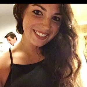 Meet your Posher, Laurence